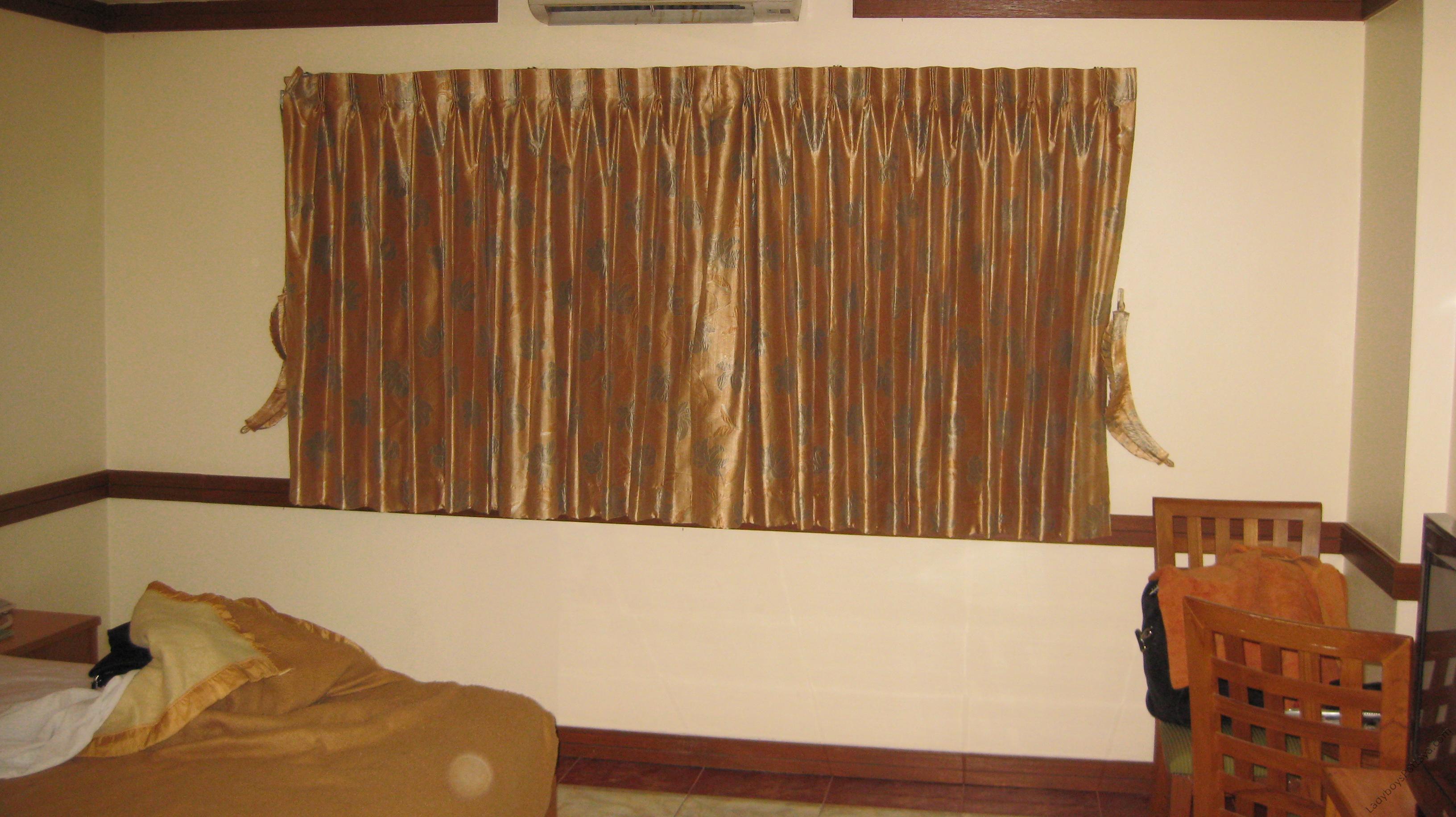 Attached Image: May 2011 Thai 004.JPG