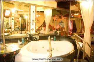 Attached Image: siam_royal_suite_2007_3.jpg