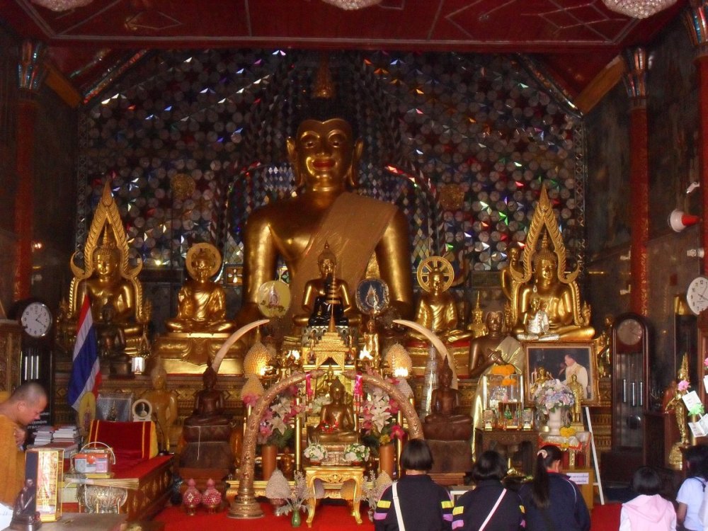 Wat Phrathat Doi Suthep 10.jpg