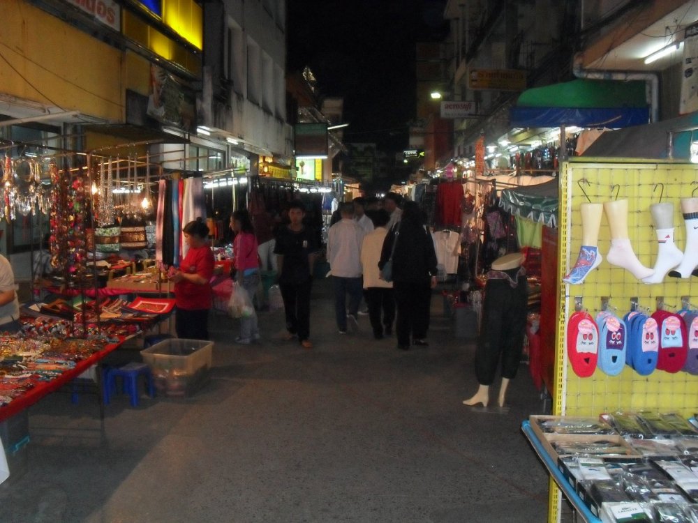 Street Market Chiang Rai.jpg